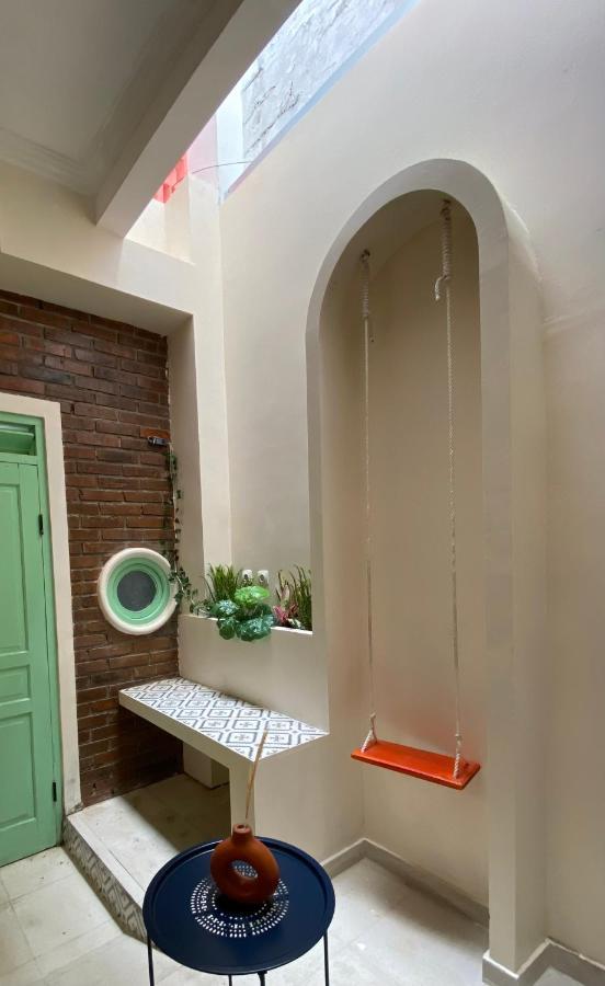 Et Malio Stay & Travel Malioboro Pusat Kota Yogyakarta Exterior foto
